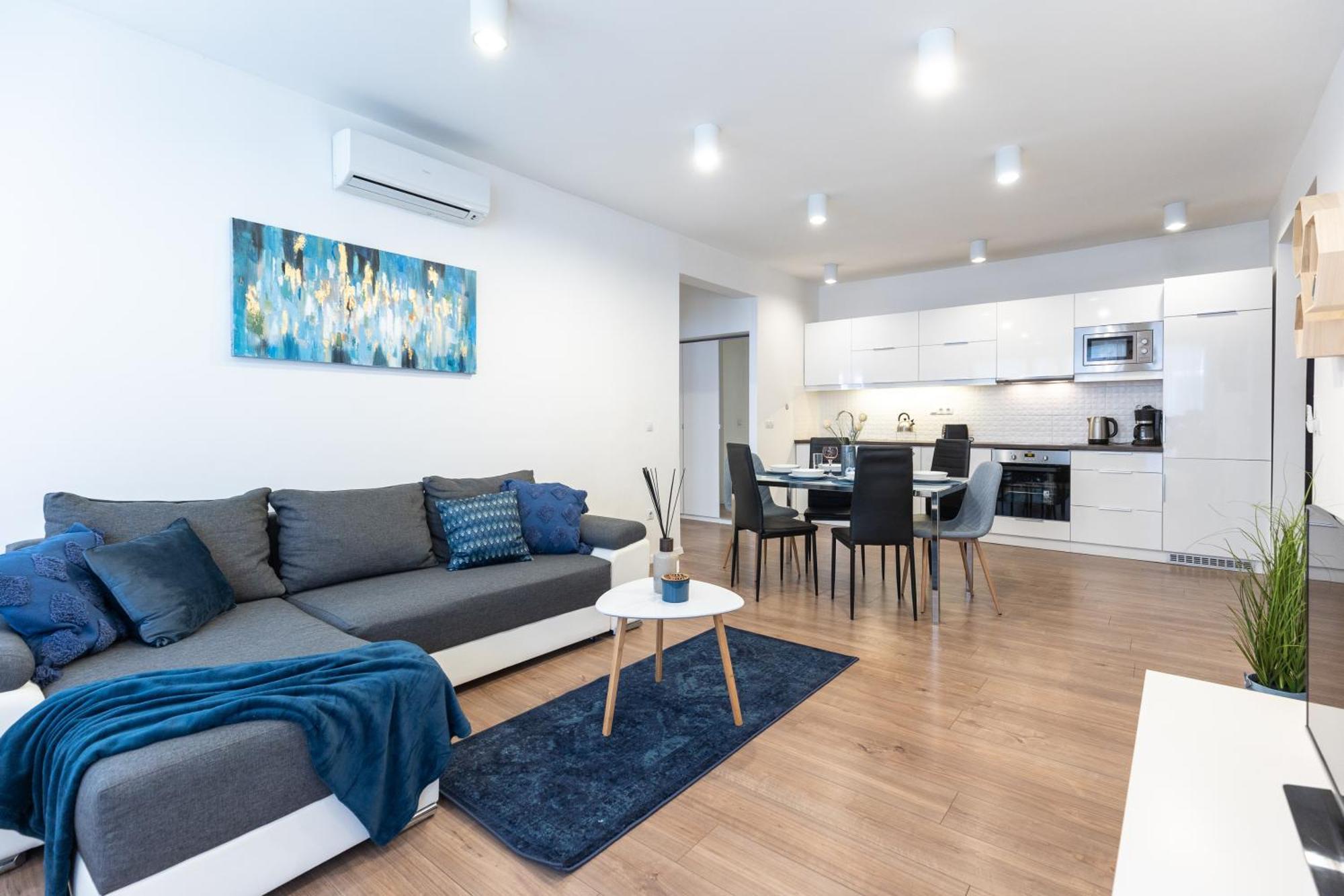 Gems Of - Sapphire Apartman